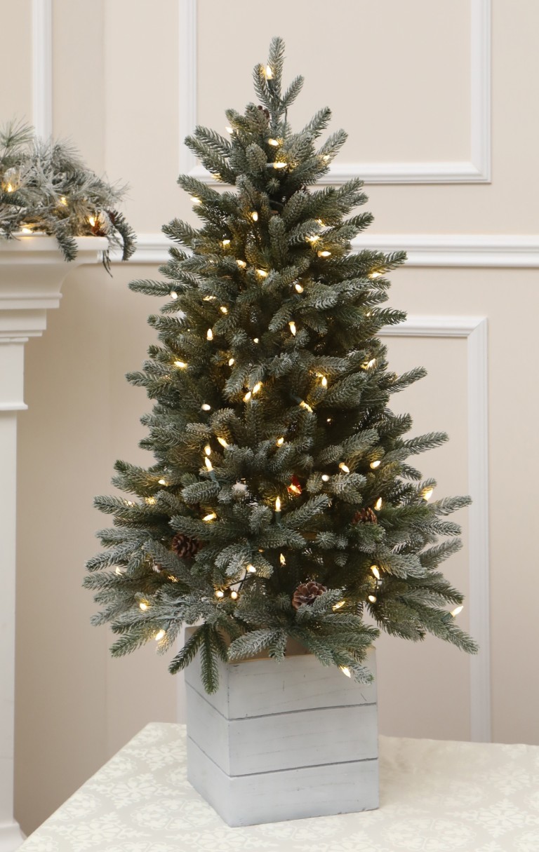 Havas cserepes műfenyő 100% 3D levéllel-LED 150-Aspen Xmastree 122 cm